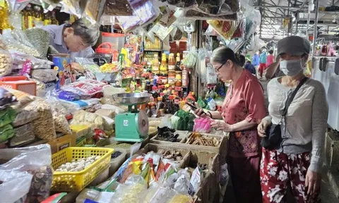 Cứ sản phẩm nào bán chạy sẽ bị làm giả