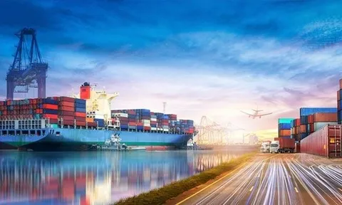 Thành tích 8 tháng đầu năm: Việt Nam bứt tốc ngoạn mục, 7 mũi nhọn chục tỷ USD lập kỷ lục