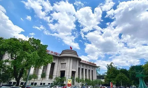 NHNN chỉ đạo các ngân hàng tiếp tục tiết giảm chi phí để hạ lãi suất cho vay, kiểm soát chặt chẽ tín dụng lĩnh vực tiềm ẩn rủi ro