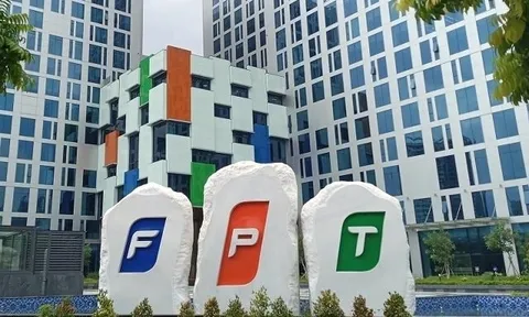FPT báo lãi ròng gần 6.000 tỷ, doanh thu khối công nghệ vượt 1 tỷ USD sau 8 tháng