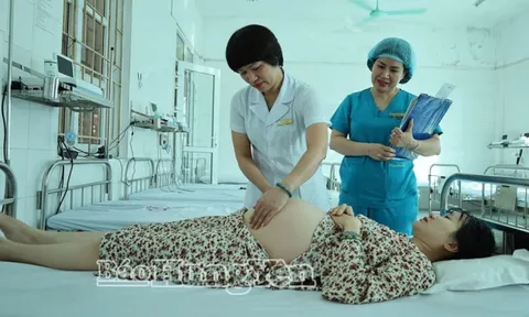 Chi tiết thu nhập của bác sĩ nội trú và bác sĩ chuyên khoa năm 2025 theo quy định mới, nên biết để hưởng trọn vẹn quyền lợi