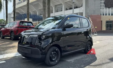 VinFast Minio Green 'không che' tại Hà Nội: Giá 269 triệu, cụm đèn ‘ăn tiền’, chìa khoá cơ, dân độ xe thoả sức sáng tạo