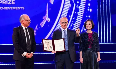 Chủ nhân Giải thưởng VinFuture mùa đầu tiên nhận Giải Nobel Hóa học 2025