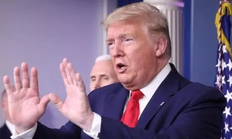 Giá vàng chao đảo, cổ phiếu bị bán tháo sau quyết định gay gắt của ông Trump