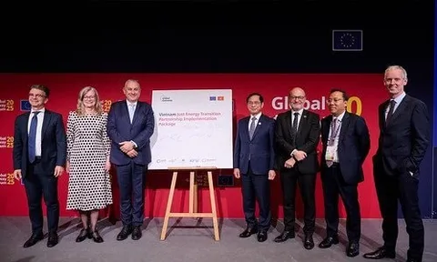 Dự án thủy điện 1 tỷ USD đang gặp khó của EVN nhận 'cú hích' 430 triệu Euro từ châu Âu