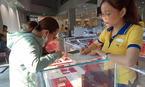 Quy định mới về mua bán vàng từ ngày 10-10