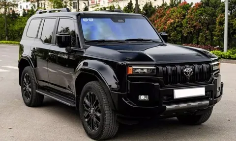 ‘SUV Chủ tịch’ Toyota Land Cruiser Prado sau 2.00km lăn bánh được rao bán, còn mới coong nhưng chủ xe chấp nhận lỗ tiền tỷ