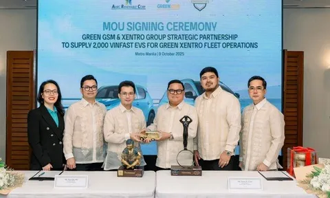 Một tập đoàn nước ngoài nhượng quyền 2.000 taxi Xanh SM của tỉ phú Phạm Nhật Vượng
