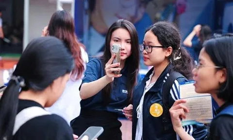 BVBank đồng hành cùng ngày thẻ Việt Nam 2025 - Một chạm vạn tiện ích