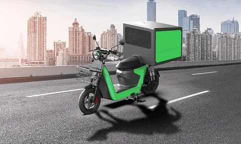 'Xe điện kháng nước' giá 27,8 triệu hút dân shipper: Chạy tới 150 km/lần sạc, nhiều trang bị hiện đại