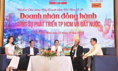 Chuyện chưa kể về ông chủ doanh nghiệp chuyên làm "nhà ở vừa túi tiền"