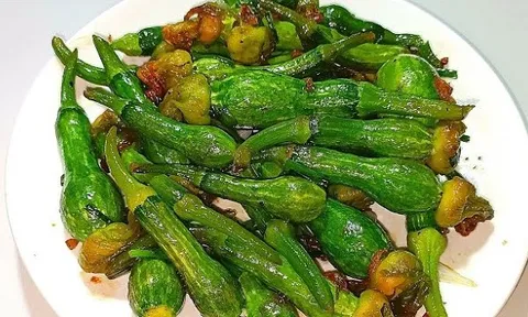 Hoa của cây dân dã xưa chẳng ai bán, nay được xem là 'thực phẩm vàng': Vào thực đơn nhà hàng sang trọng, nông dân bán 'hái ra tiền'