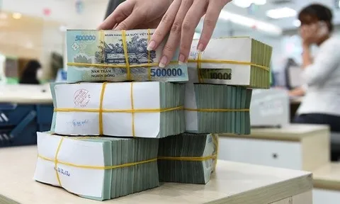 Tiền gửi doanh nghiệp giảm hơn 127.000 tỷ trong một tháng