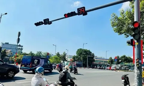 Quy định mới nhất về đèn xanh, đèn đỏ, đèn vàng, phải biết để chấp hành nghiêm, tránh bị phạt nặng khi camera AI hoạt động rất ưu việt
