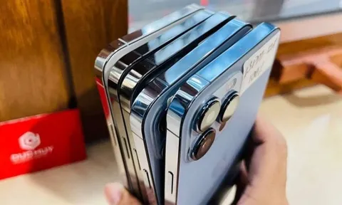 Thay vì mua iPhone 17, nhiều người Việt đổ xô đi săn 'đồ cổ giá chát' của Apple