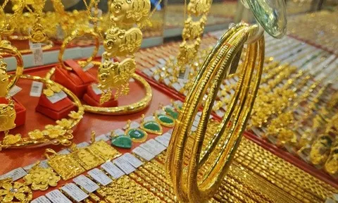 Sáng 21/10: Giá vàng trong nước cao kỷ lục, Bảo Tín Minh Châu nâng lên hơn 160 triệu đồng/lượng
