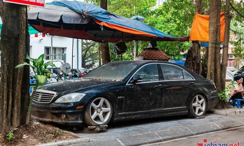 Siêu xe sang Mercedes-AMG S63 bị bỏ hoang giữa vỉa hè Hà Nội, hiện tại đáng giá bao nhiêu?