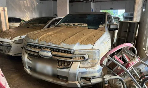 Tin tưởng Ford Ranger gầm cao sẽ không bị ngập, chủ xe Thái Nguyên bàng hoàng khi nhận về hóa đơn sửa chữa