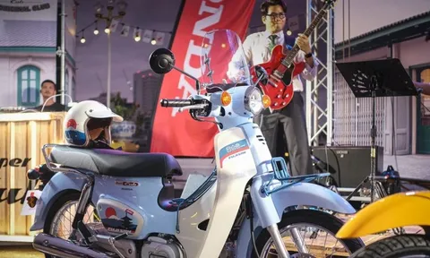 Cận cảnh Honda Super Cub phiên bản giới hạn 500 chiếc vừa trình làng
