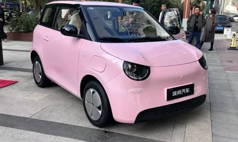 Mẫu hatchback giá chỉ 150 triệu, thiết kế ‘nhỏ nhưng có võ’: Chạy xa tới 220km/1 lần sạc, nội thất đủ dùng