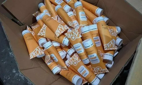 Phát hiện 'công xưởng' sản xuất nhiều loại mỹ phẩm giả ở TP HCM