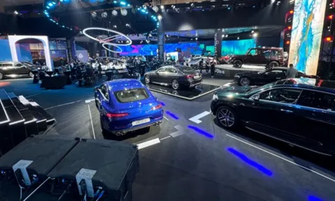 Hãng ô tô đua nhau "ra riêng"