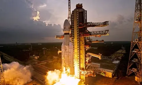 Ấn Độ ghi dấu bước ngoặt không gian với vụ phóng vệ tinh nặng 4,4 tấn