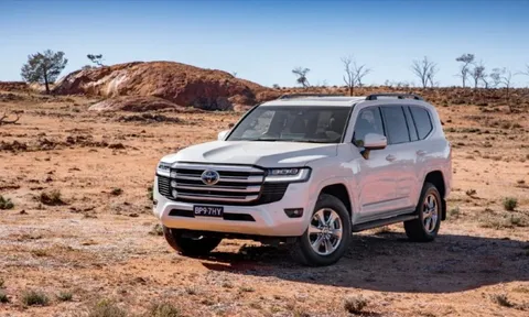 Động cơ V8 900 mã lực có thể biến Toyota Land Cruiser thành siêu xe đường trường