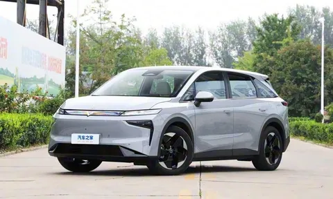 ‘Vua xe tải’ tại Việt Nam ra mắt mẫu SUV điện giá chỉ 418 triệu: Chạy xa tới 520km/1 lần sạc, có công nghệ lái tự động, nội thất đậm chất xe sang