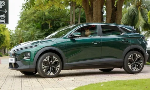 Sau 1 năm lăn bánh, ‘so găng’ số tiền khấu hao của 2 mẫu SUV VinFast VF 6 và Hyundai Creta: Đâu mới là sự lựa chọn hàng đầu?