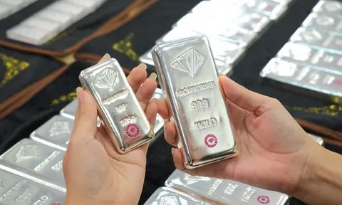 Giá bạc 11/11 bật tăng mạnh