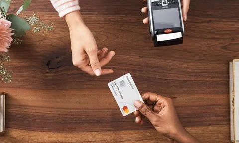 Chuyển đổi số tại Việt Nam: Hành trình 5 năm hướng tới tương lai không tiền mặt