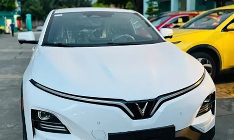 VinFast VF 6 Plus Limited 'chuẩn Mỹ' được chào bán: Thêm trang bị giá không tăng một đồng, giới hạn 1.000 chiếc tại Việt Nam