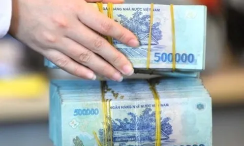 Một ngân hàng mới tăng mạnh lãi suất tiết kiệm lên kịch trần