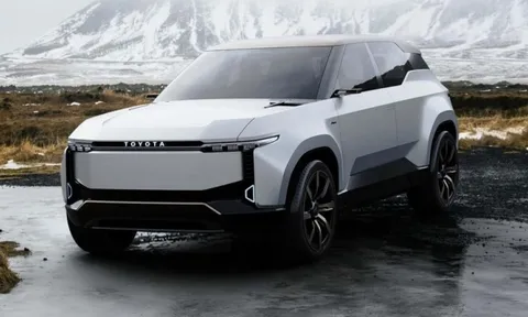 Land Cruiser điện hóa với 2 phiên bản: Khung liền tối giản nhưng sang trọng, vẫn giữ chất off-road