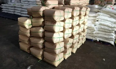 Thu giữ gần 15 tấn đường lậu Thái Lan