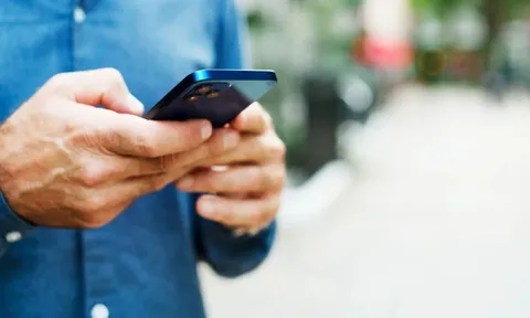 Một ngân hàng phát cảnh báo đến người dùng iPhone và Android