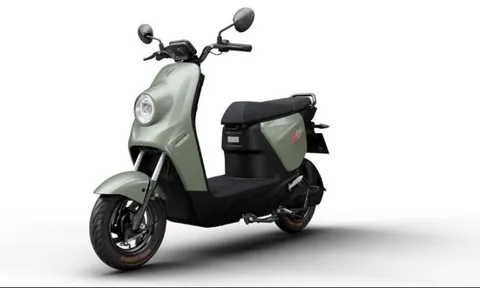 2 mẫu xe điện chỉ từ 14,9 triệu của VinFast, thiết kế sành điệu, lái không cần bằng, chạy xa 135km/1 lần sạc, pin dễ dàng tháo rời