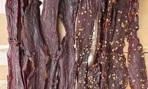 Kinh hoàng đường dây 'biến thịt vịt thành bò khô': 23 nghi phạm sa lưới, doanh thu khủng 36 tỷ đồng mỗi tháng