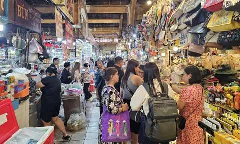 Hộ kinh doanh chật vật chuyển đổi thuế (*): Nhiều cơ quan vào cuộc hỗ trợ