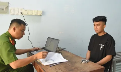 Bắt nam công nhân Nguyễn Trung Tín 25 tuổi