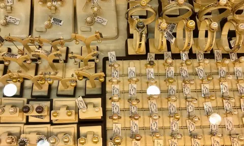 Giá vàng sáng 26/11: Đồng loạt tăng mạnh khi thị trường đưa dự báo mới