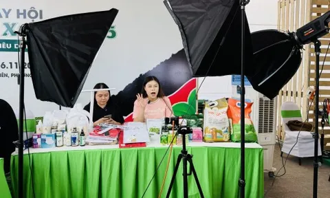 Người trẻ có thể bán 20.000 đơn hàng online mỗi ngày