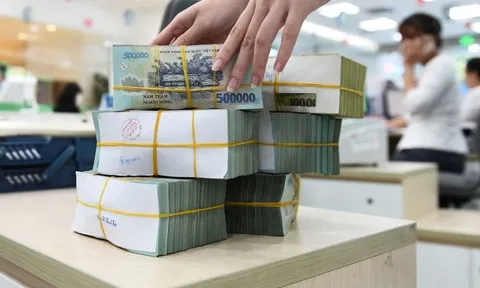 Tiền gửi ngân hàng vượt 16 triệu tỷ đồng, cuộc đua lãi suất trở lại