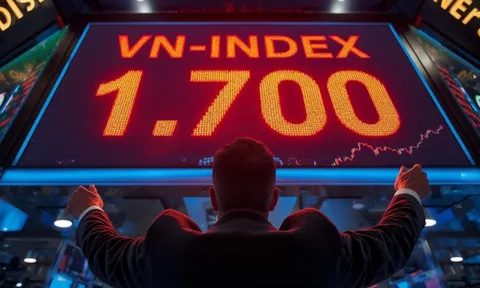 VN-Index vượt 1.700 điểm trong phiên đầu tháng