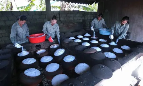 Muối hầm, cách diêm dân xứ Nghệ giữ nghề