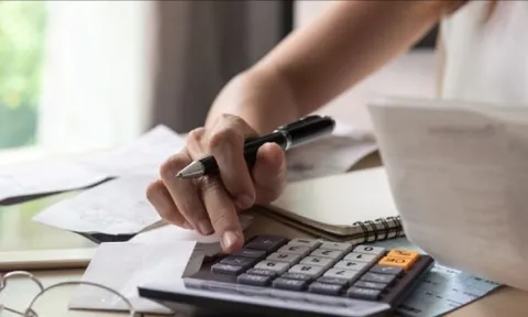 Cặp vợ chồng Hà Nội kiếm 45 triệu/tháng nhưng không dư nổi một đồng