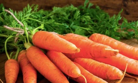 Đi chợ mùa này: Nắm ngay danh sách 5 loại rau bổ dưỡng ngang nhân sâm, rẻ tiền mà cực tốt