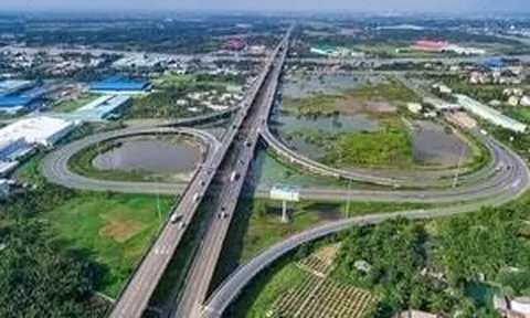 Loạt dự án lớn triển khai, cơ hội đầu tư trên TTCK ra sao?