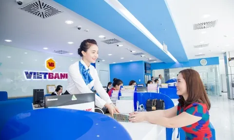 Chủ tịch Vietbank và người nhà đăng ký giao dịch hơn 100 triệu quyền mua cổ phiếu